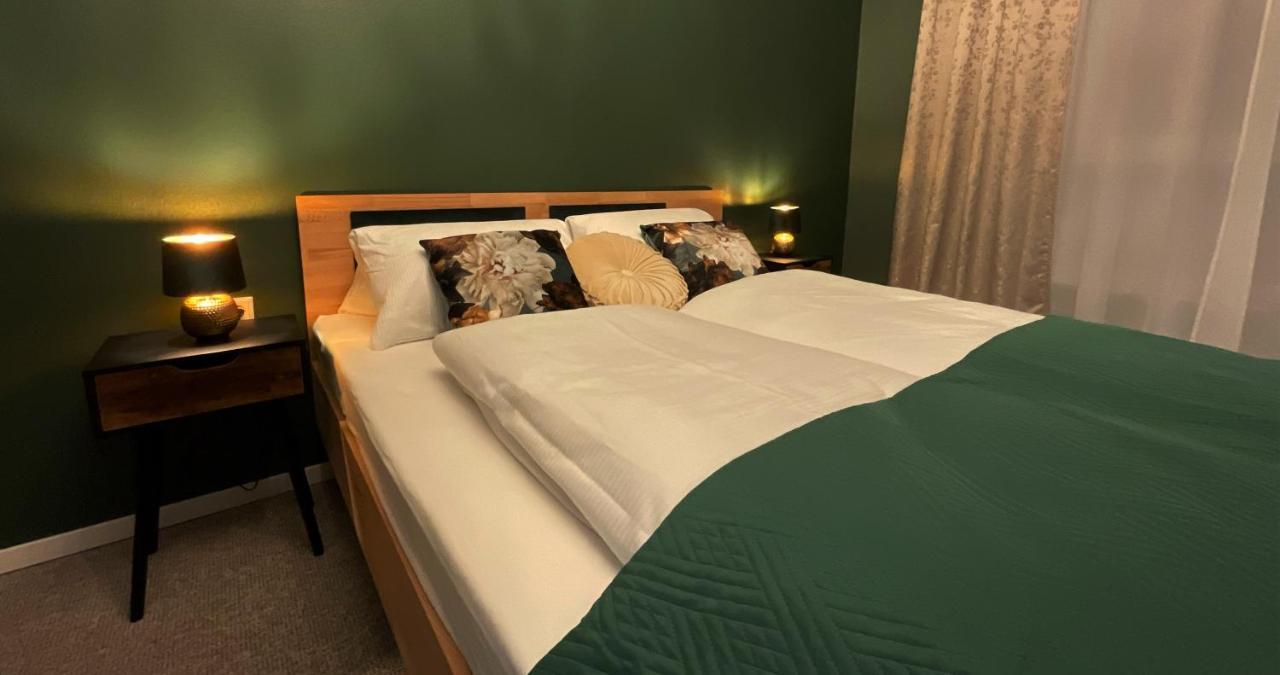 Hotel Residenz Luxury Apartments Метцинген Екстер'єр фото