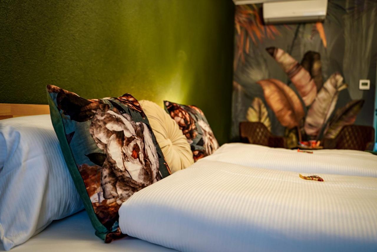 Hotel Residenz Luxury Apartments Метцинген Екстер'єр фото
