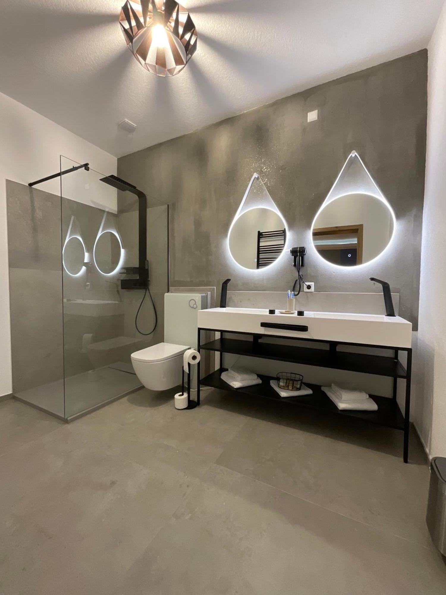 Hotel Residenz Luxury Apartments Метцинген Екстер'єр фото