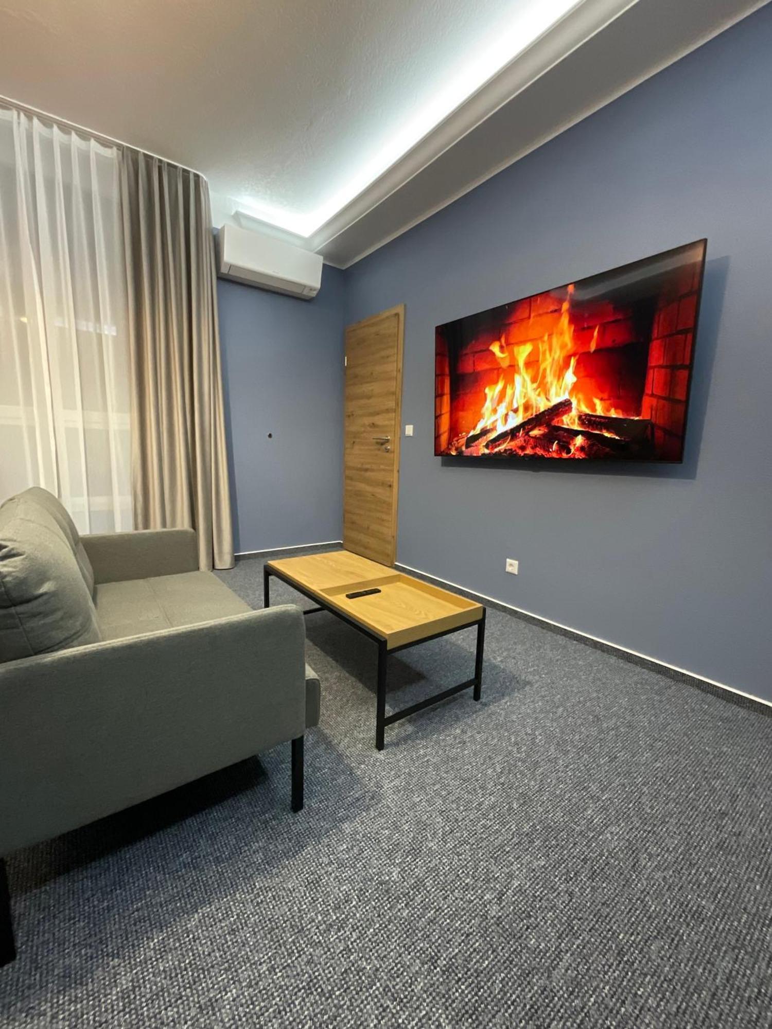 Hotel Residenz Luxury Apartments Метцинген Екстер'єр фото