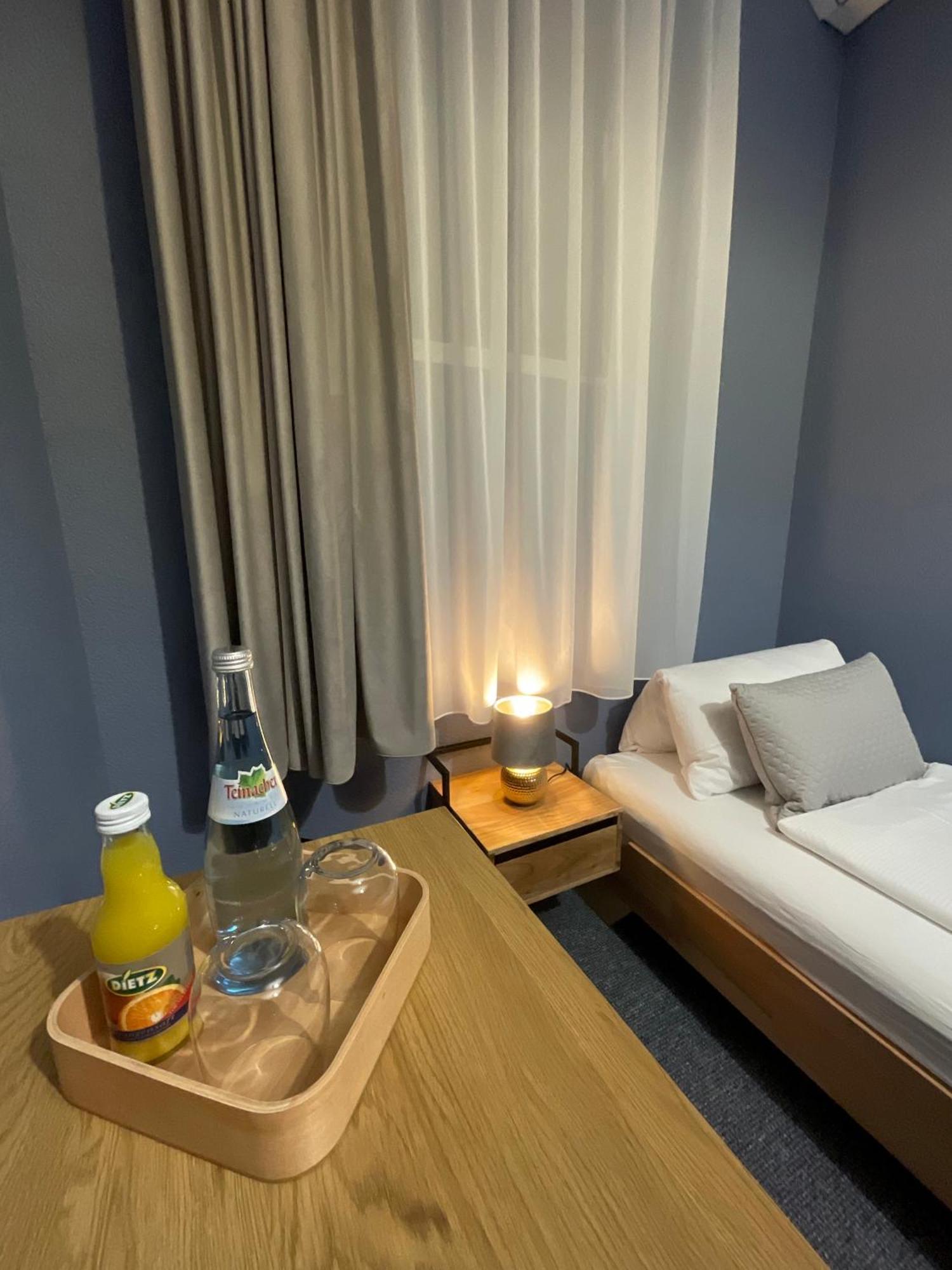 Hotel Residenz Luxury Apartments Метцинген Екстер'єр фото