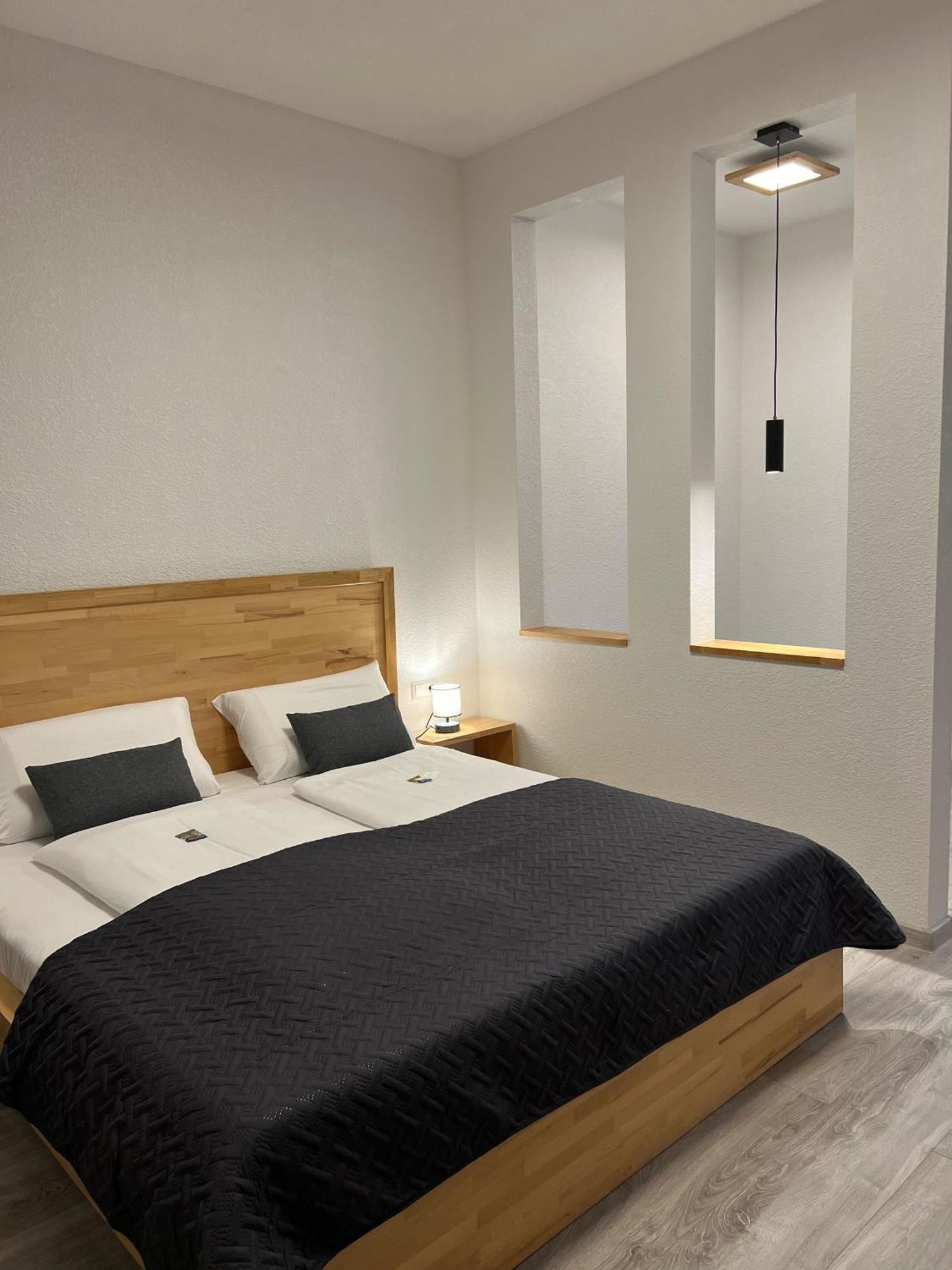Hotel Residenz Luxury Apartments Метцинген Екстер'єр фото