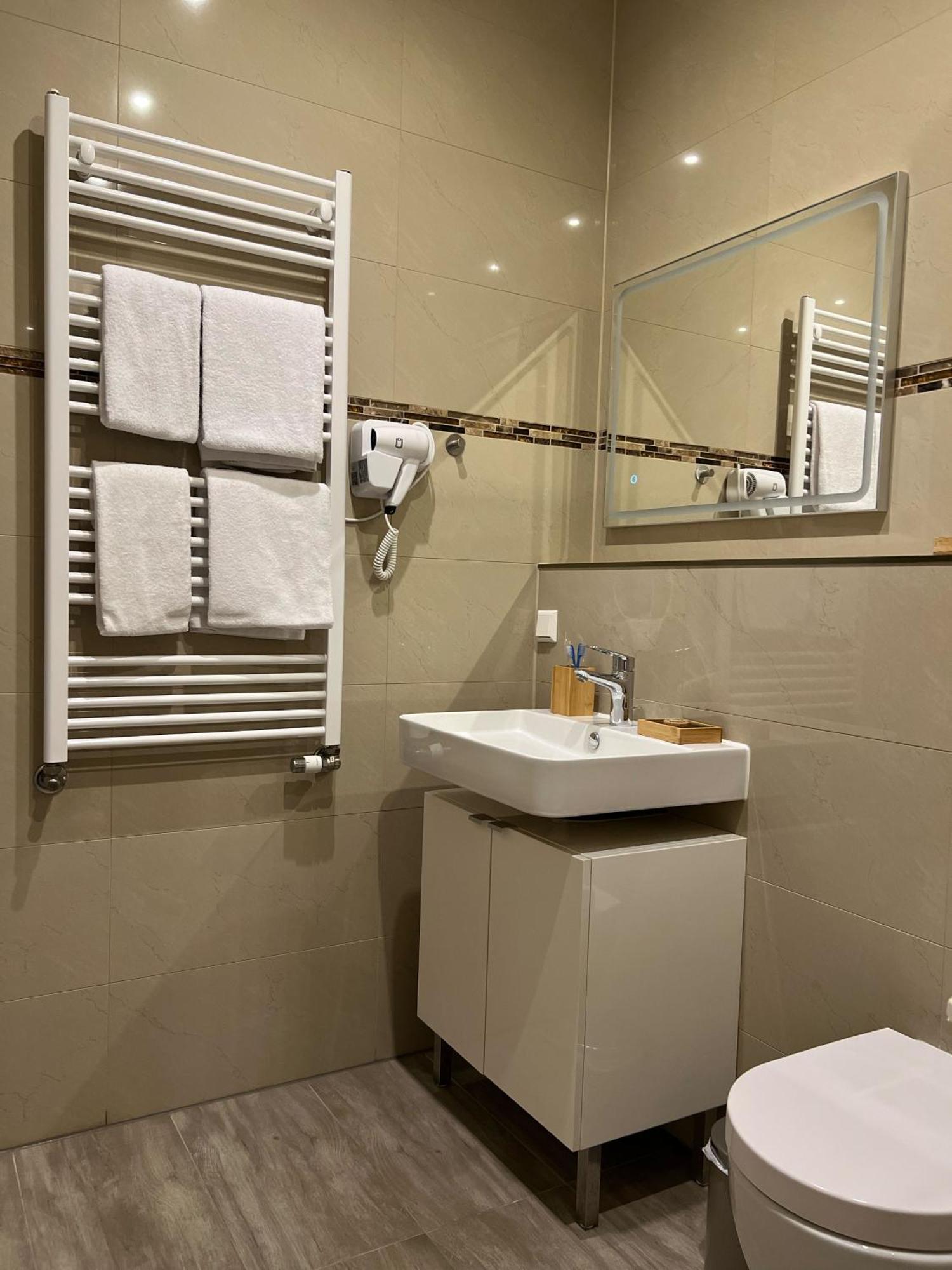 Hotel Residenz Luxury Apartments Метцинген Екстер'єр фото