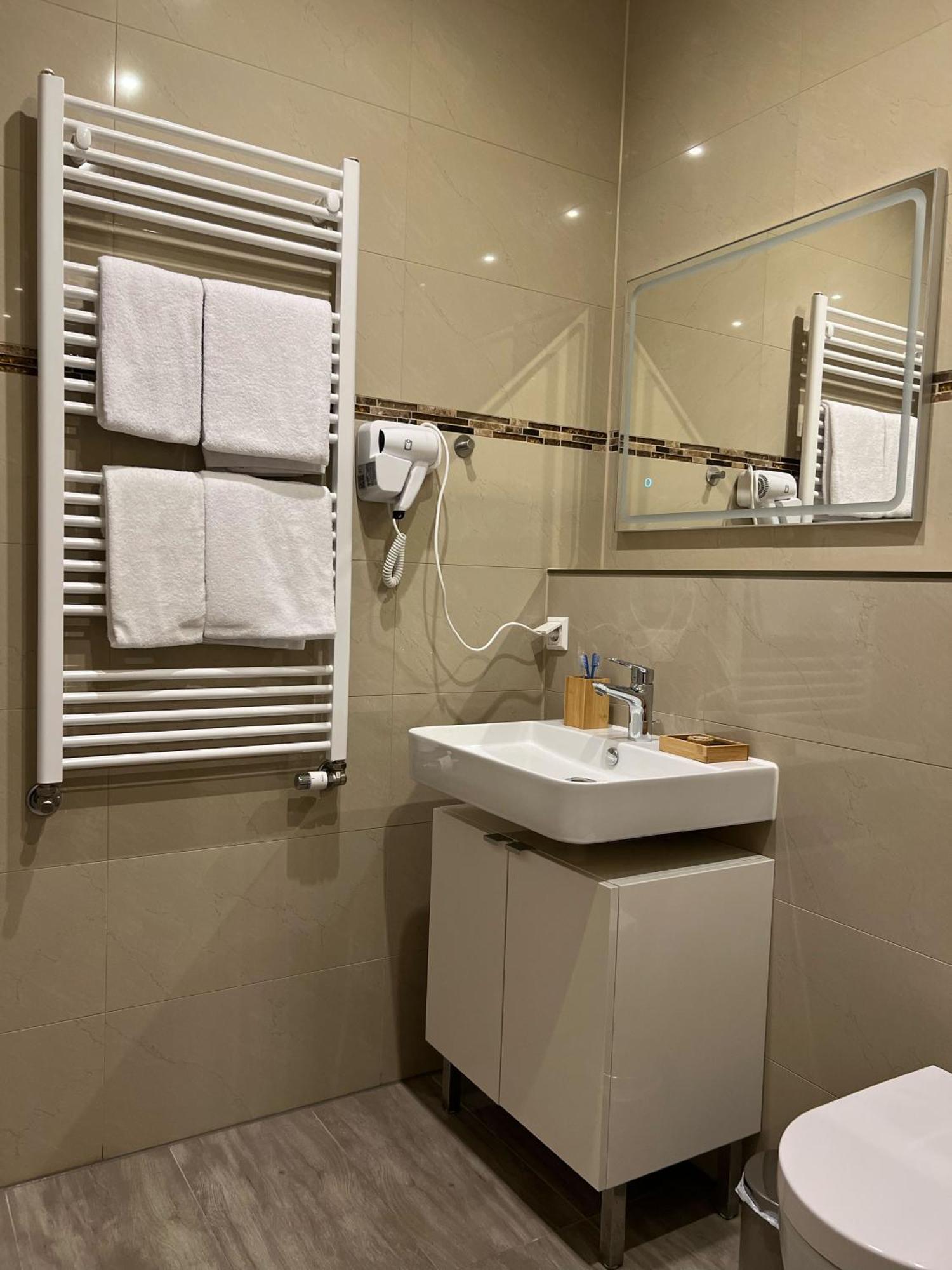 Hotel Residenz Luxury Apartments Метцинген Екстер'єр фото